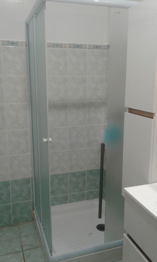 Double Room, Non Smoking (Chambre 3) photo 2