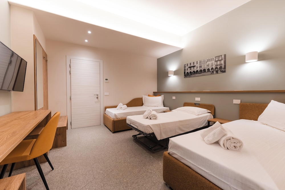 Family Suite - Photo 5