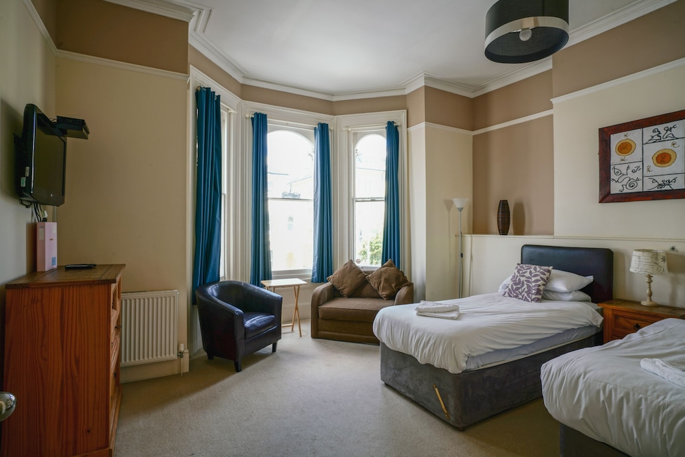 Superior Double or Twin Room, Ensuite, City View (Superior Double/Twin) photo 2