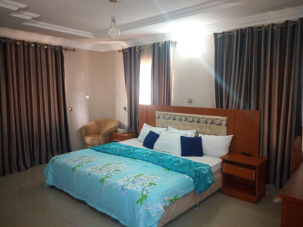 Apartment - Photo 1