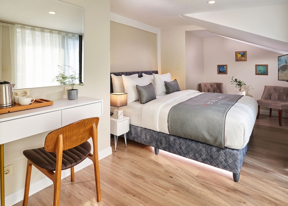 Premium Room, 1 Bedroom, Balcony, City View photo 2