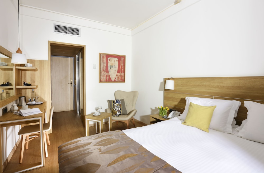 Urban Chic Room photo 3