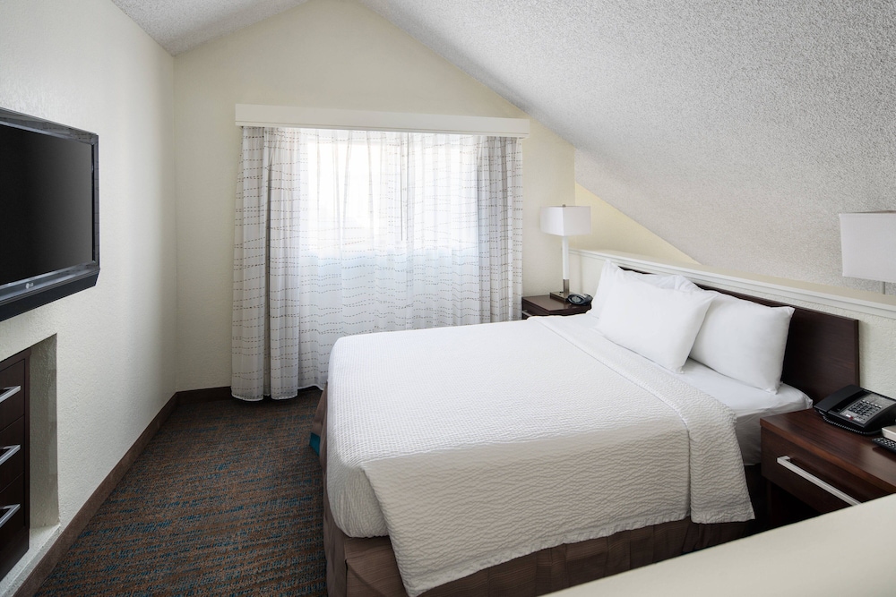 Suite, 1 Double Bed - Photo 3