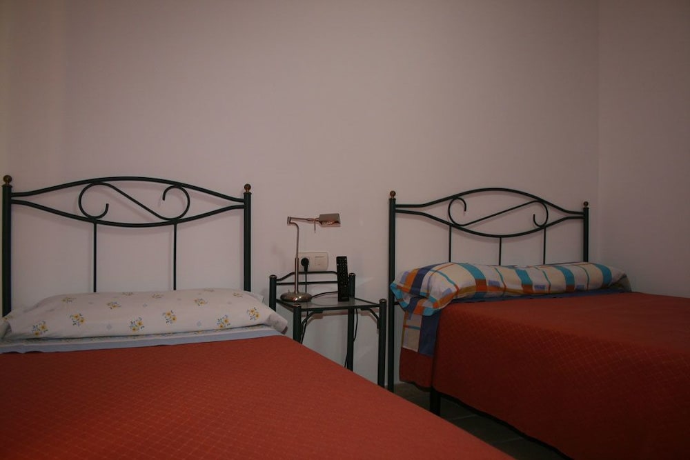 Double or Twin Room photo 2