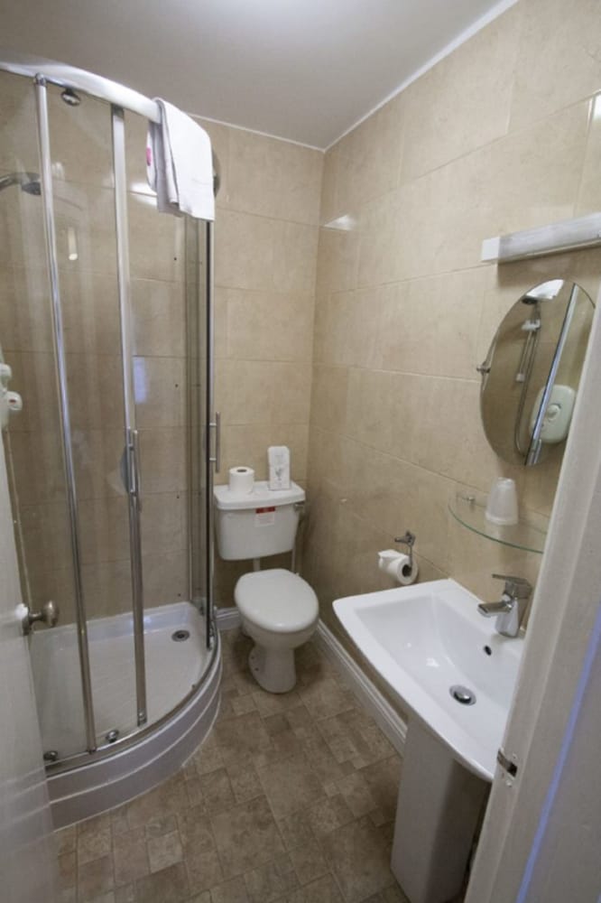 Standard Double or Twin Room - Photo 4