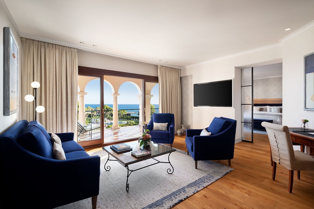 St. Regis 2 Bedroom Residence Suite, Bedroom 1: 1 King Bed, Bedroom 2: 1 King Bed