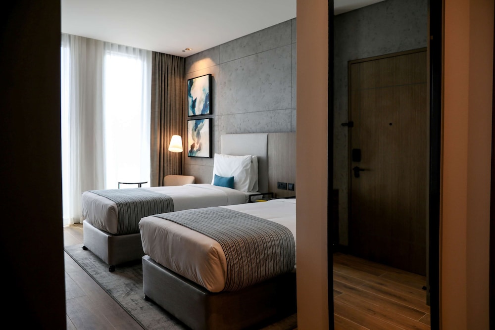 Deluxe Room, 1 Twin Bed (Skyline View) photo 2