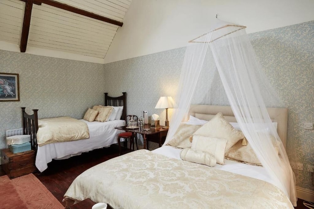 Standard Triple Room, 1 Bedroom photo 2