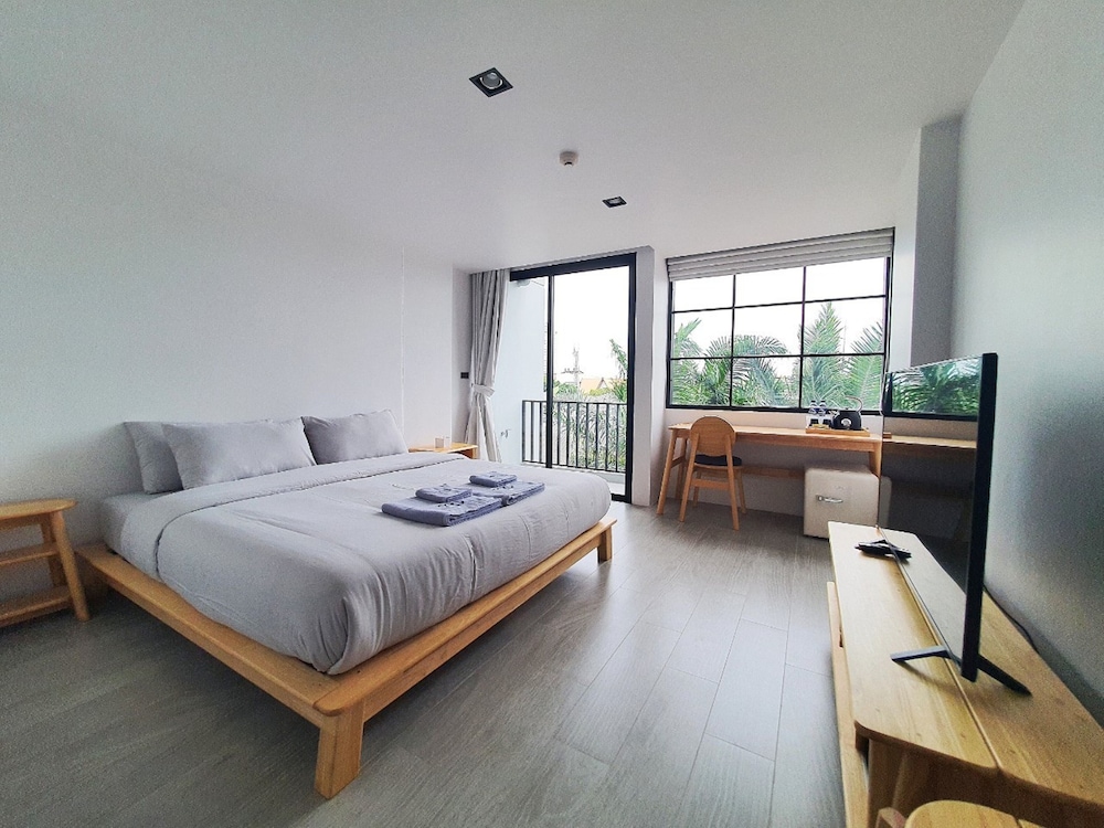 Superior Room, 1 Bedroom, Non Smoking - Photo 4