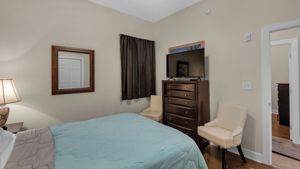 Condo, Multiple Beds, Balcony, Pool View (Seagrove Highlands 2310)