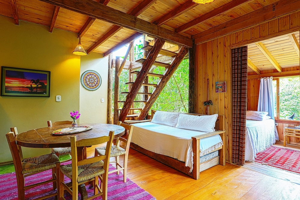 Traditional Chalet, 2 Bedrooms photo 3