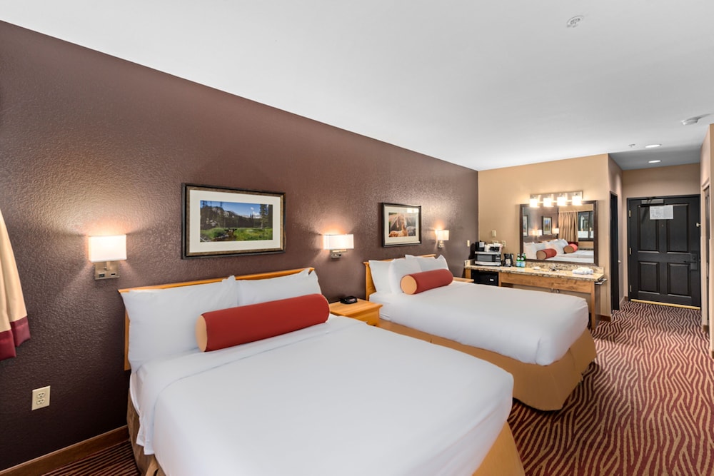 Traditional Room, 2 Queen Beds, Balcony (Resort View) - Photo 1
