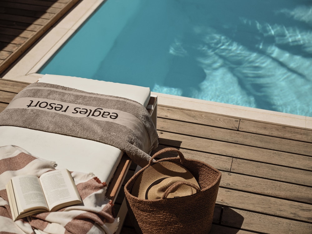 Bungalow 2 Bedroom Private Pool thumbnail 6