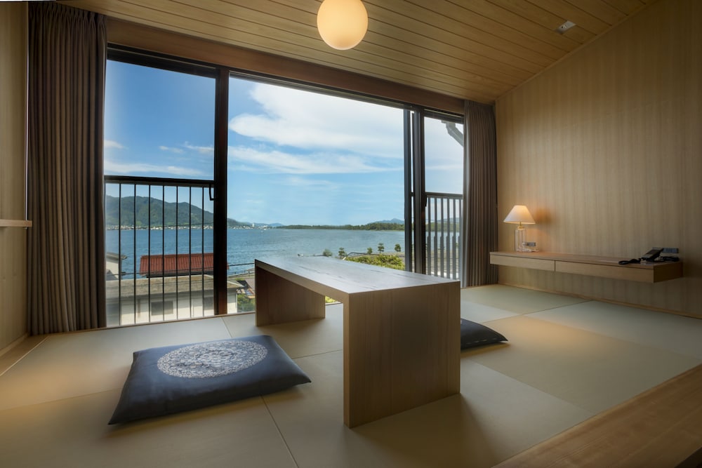 Basic Room, Non Smoking, Ocean View (NEW JPN-western 41㎡) photo 3