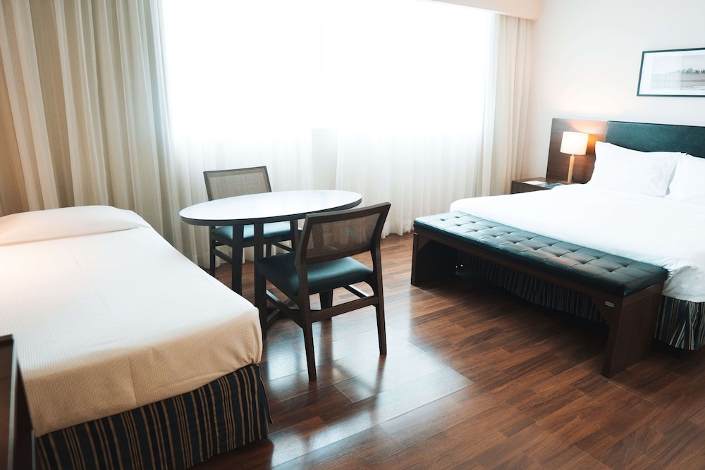 Deluxe Room, Multiple Beds, Sea View - Photo 3