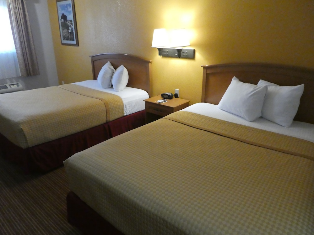 Room, 2 Queen Beds, Non Smoking