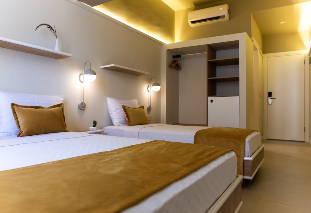 Standard Triple Room - Photo 8