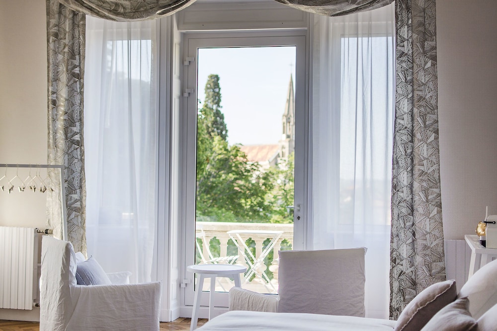 Luxury Double or Twin Room, Balcony photo 2