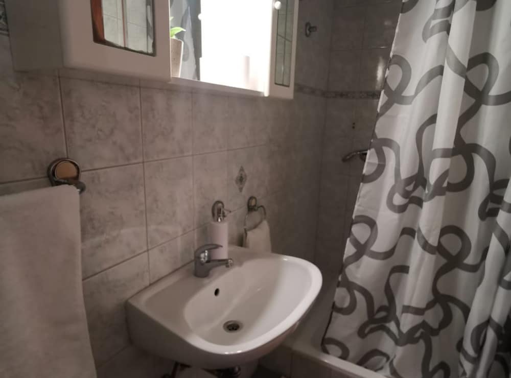 Apartment (Three Bedroom Apartment with Terrace ) photo 2