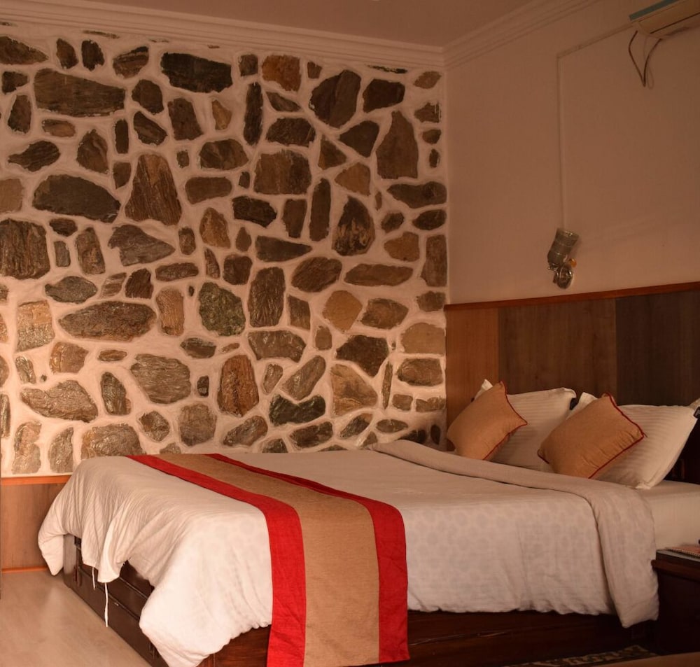 Standard Double or Twin Room photo 1