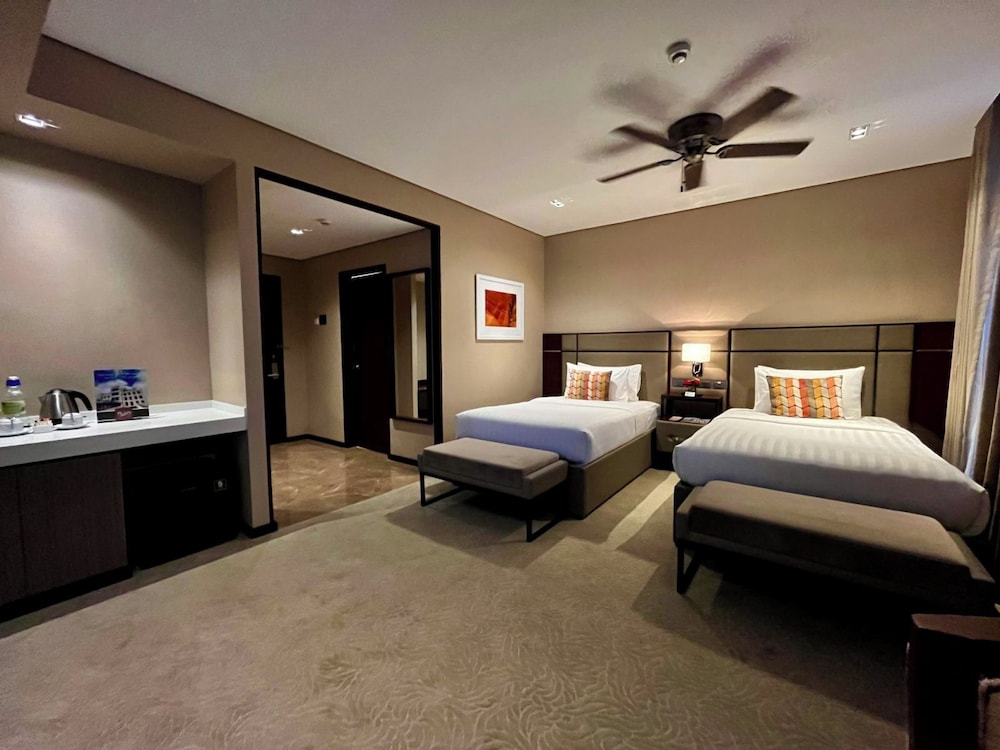 Deluxe Room, 2 Twin Beds photo 3