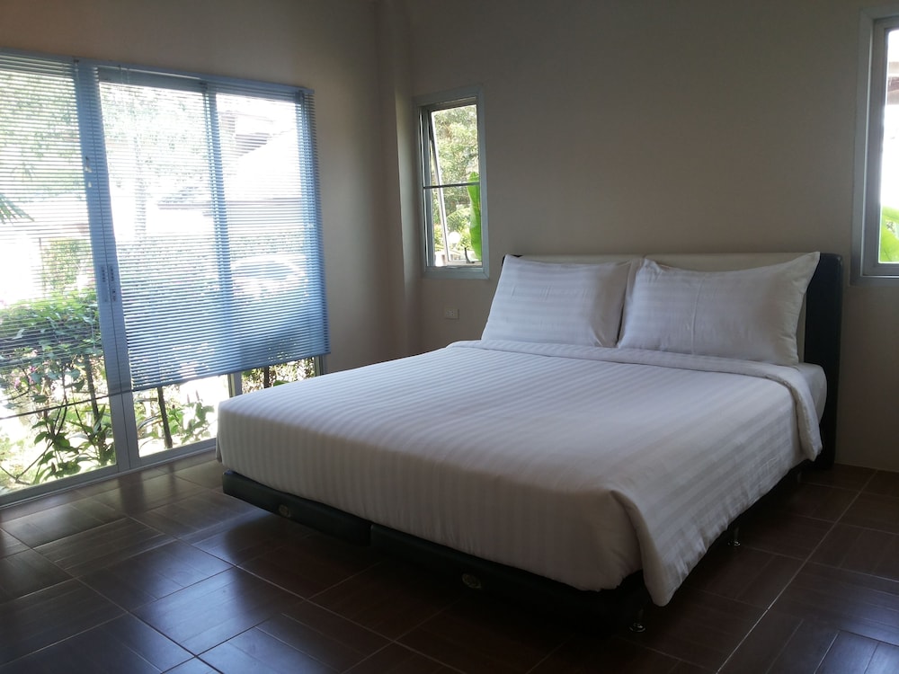 Family Villa, 4 Bedrooms, Garden View photo 2