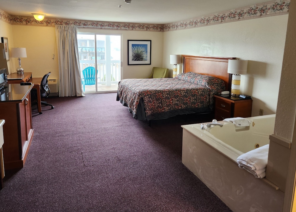 Premium Single Room, 1 King Bed, Jetted Tub
