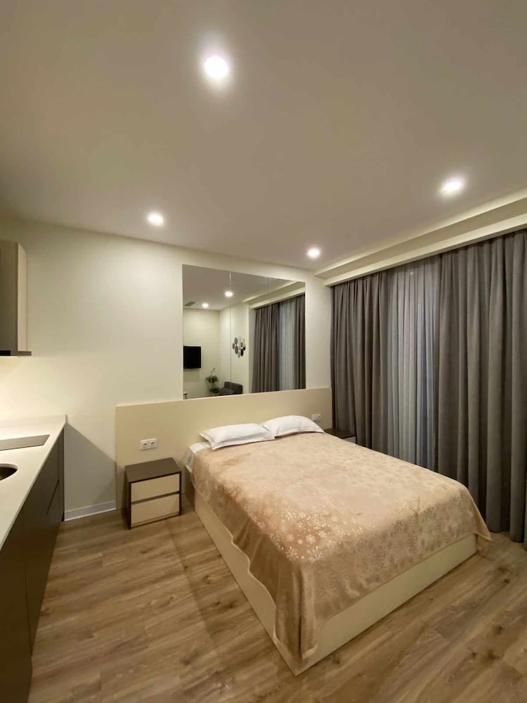 Premium Apartment, 1 King Bed, Non Smoking, Sea View photo 3