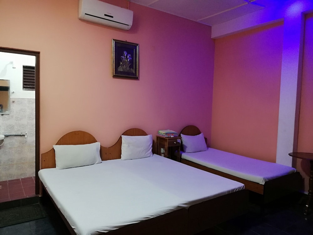 Standard Triple Room photo 3