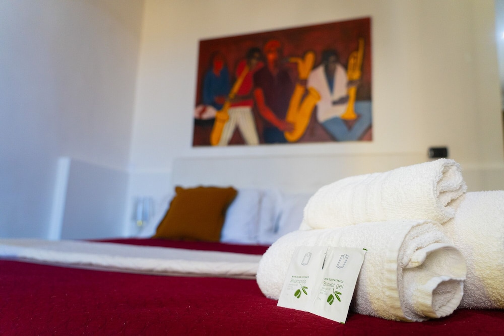 Triple Room - Photo 16