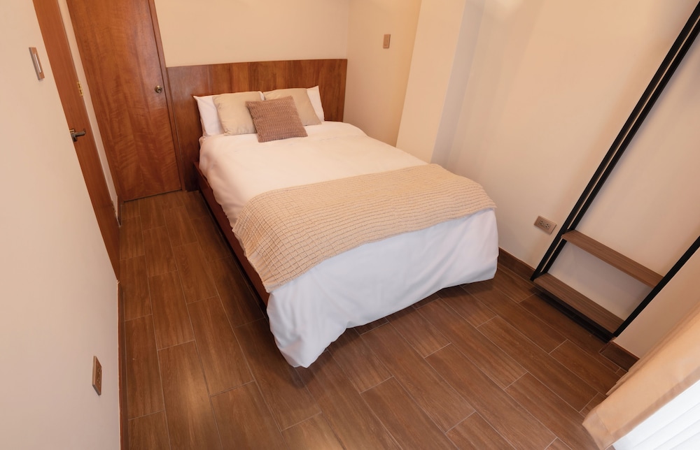 Deluxe Double or Twin Room, Balcony, City View