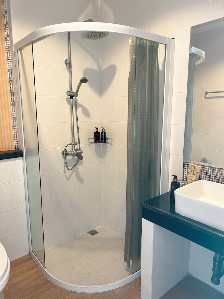 Superior Room, Pool Access - Photo 6