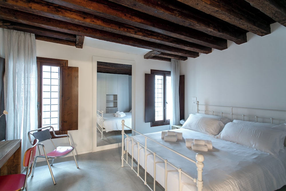 Design Apartment, Ground Floor photo 3