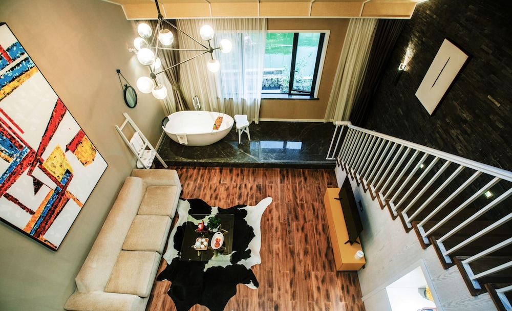Suite photo 1