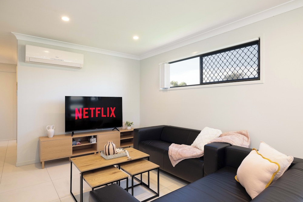 Superior Apartment, 1 Queen Bed, Non Smoking, Kitchen