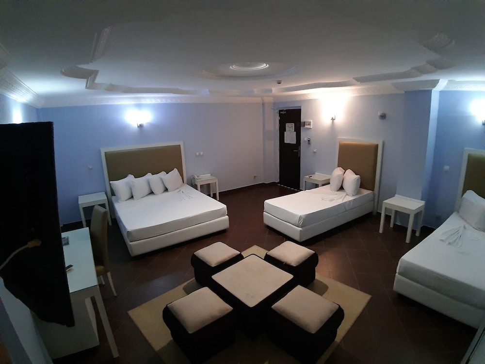 Standard Triple Room photo 3