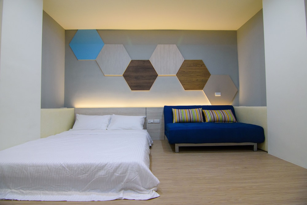 Economy Double Room, Shared Bathroom (101) photo 1