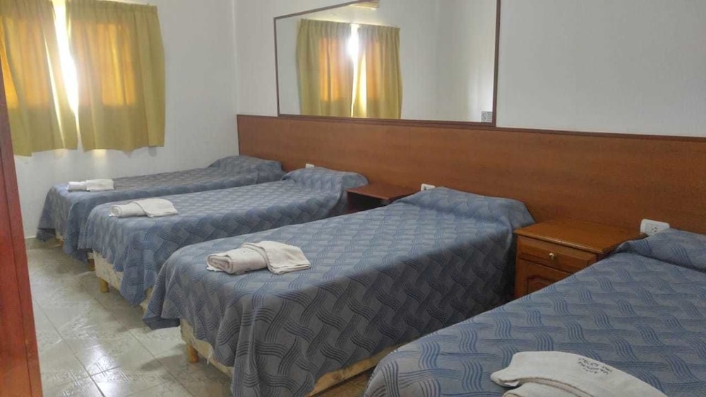Quadruple Room, Multiple Beds photo 3