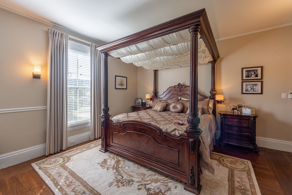 Kennedy Room photo 2