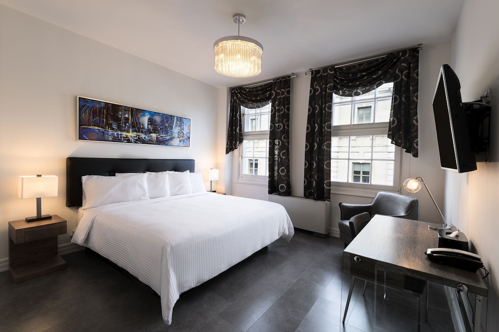 Superior Room, 1 Queen Bed photo 1