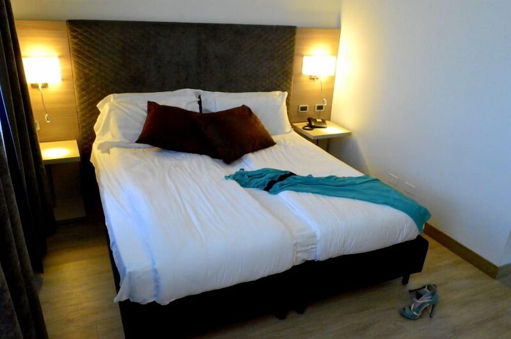 Superior Double Room Single Use photo 3