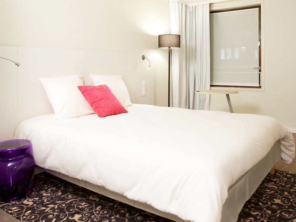 Standard Room, 2 Twin Beds - Photo 3