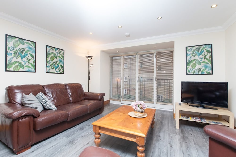 Apartment (2 Bedrooms)