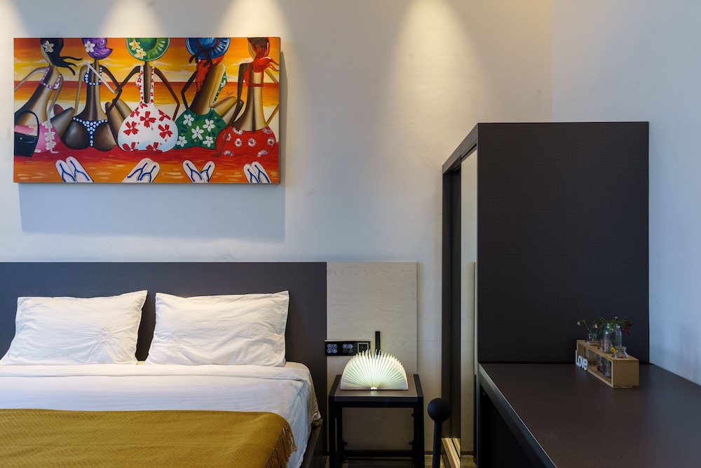 Standard King Room photo 2