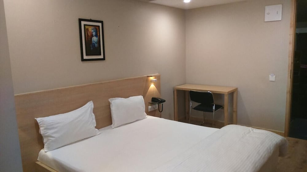 Executive Room - Photo 4