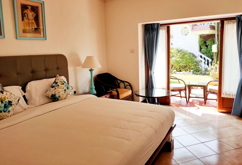 Deluxe Room - Photo 1