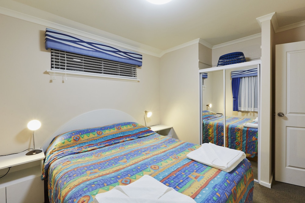 Deluxe Villa - Sleeps 6 photo 2
