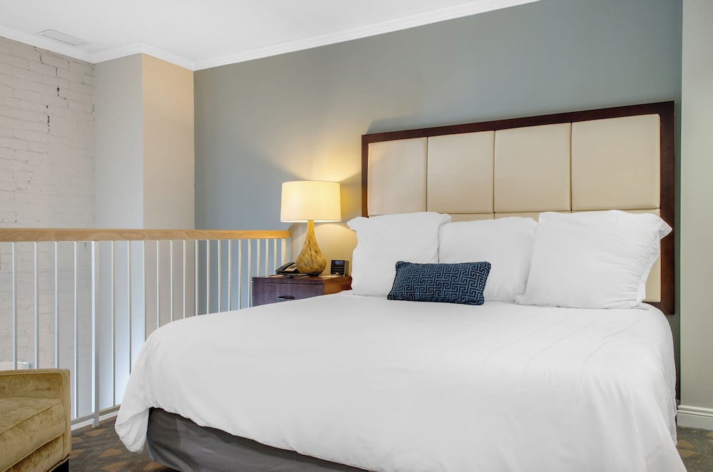 Executive Suite (Loft) - Photo 1