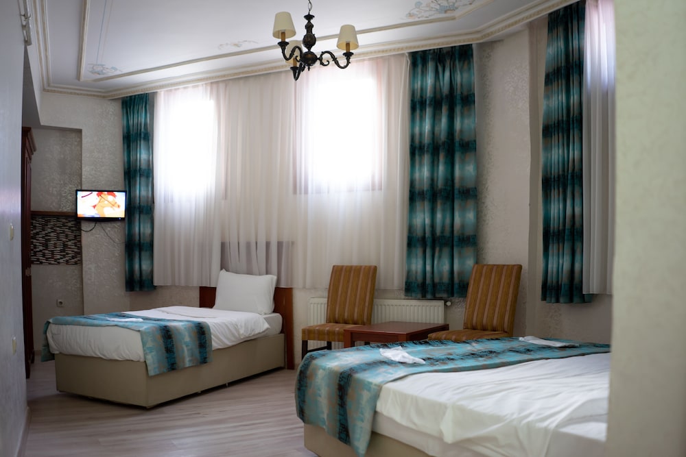 Twin Room, 2 Bedrooms photo 2