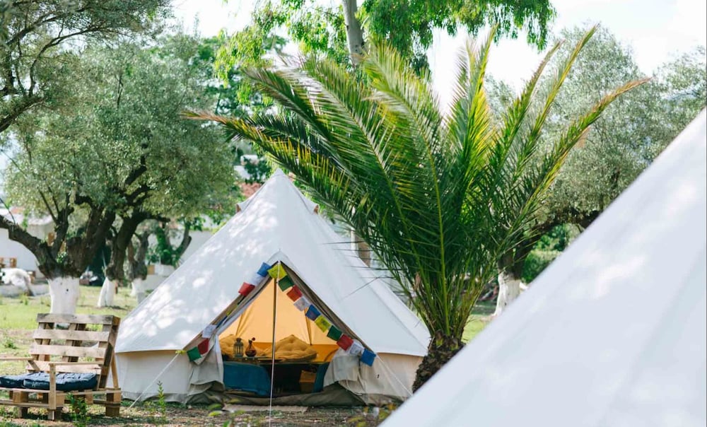 Standard Tent, 1 Queen Bed, Beach View, Sea Facing photo 3